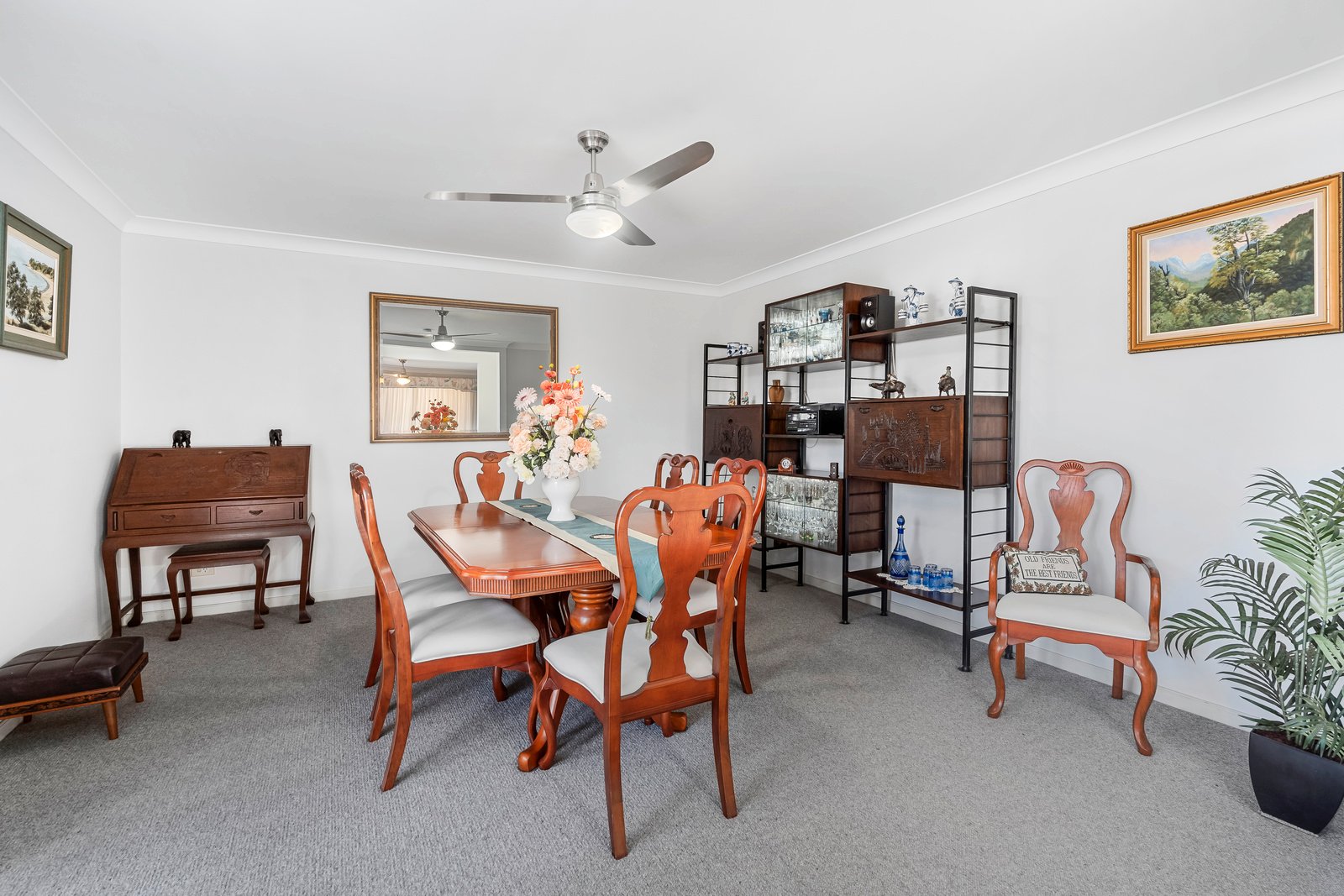 22 Gilchrist Drive CURRUMBIN WATERS 7