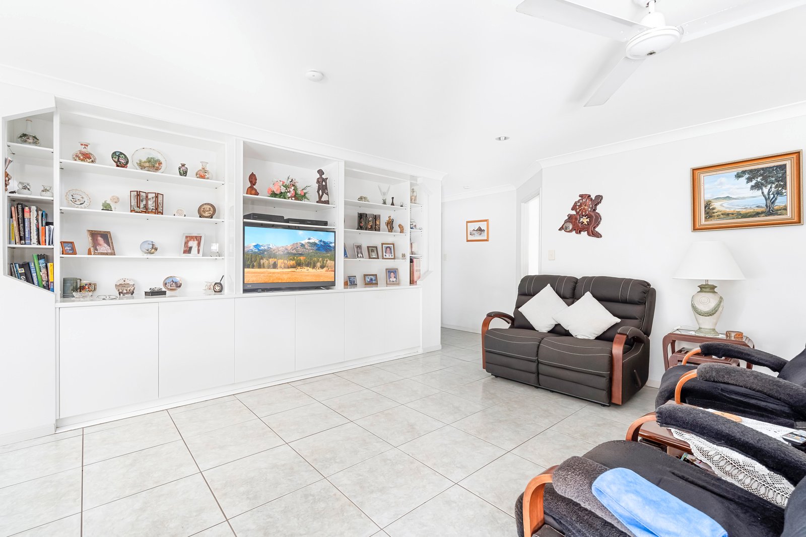 22 Gilchrist Drive CURRUMBIN WATERS 8