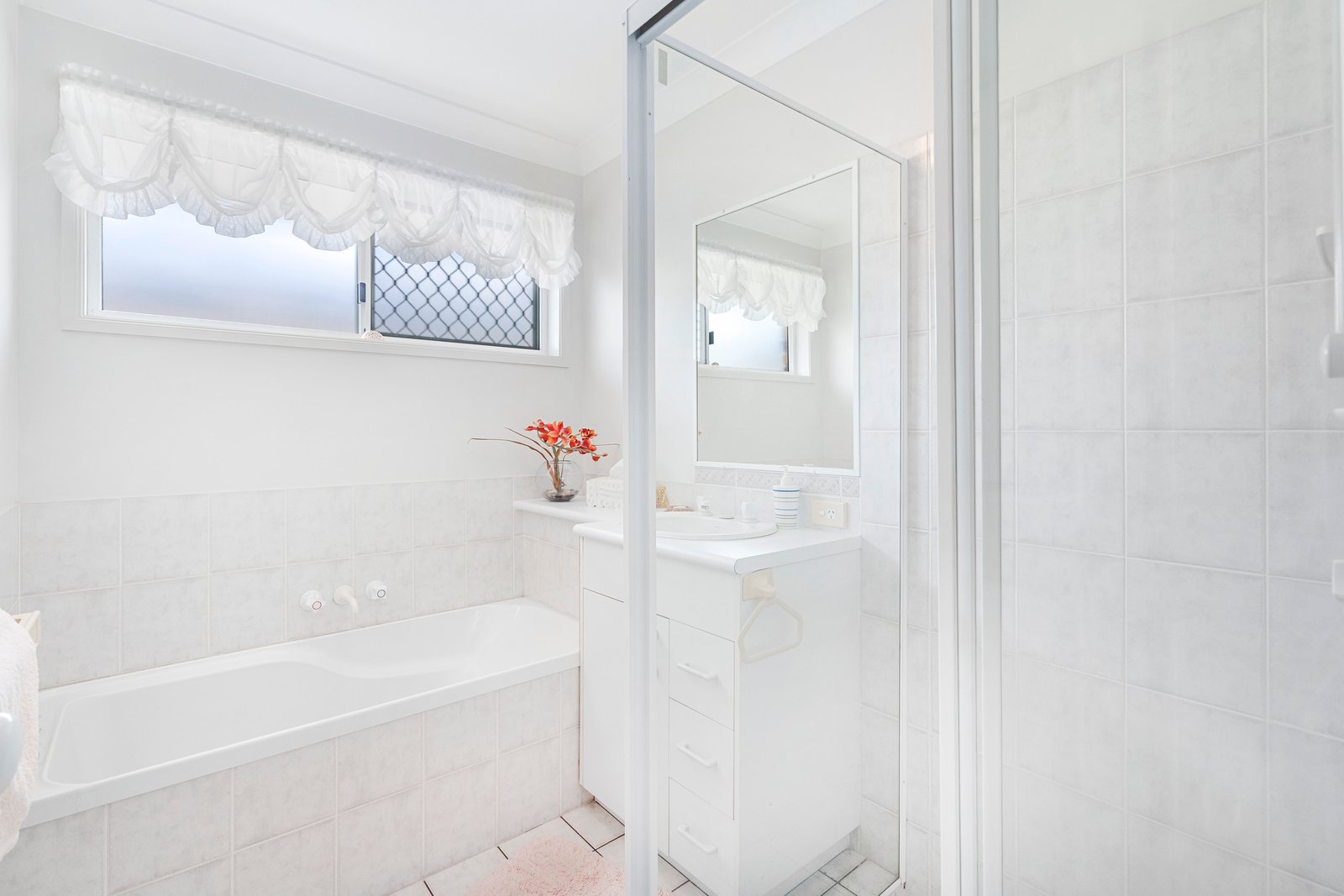 22 Gilchrist Drive CURRUMBIN WATERS 13