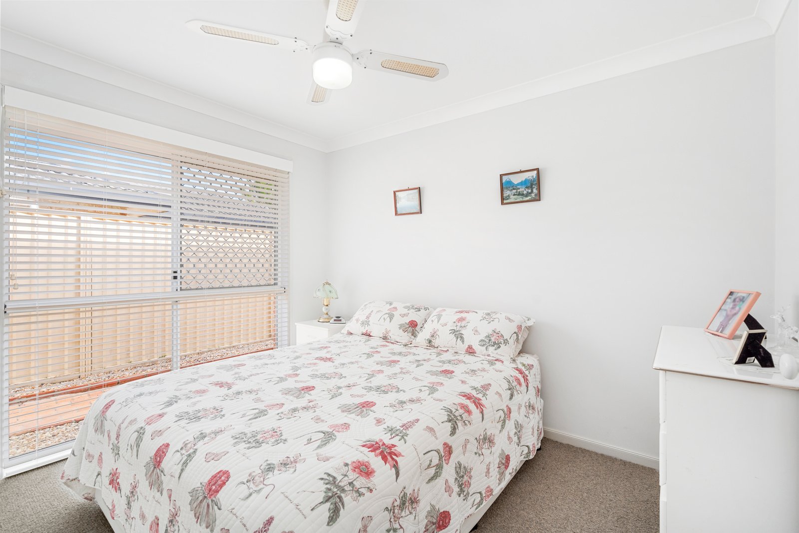 22 Gilchrist Drive CURRUMBIN WATERS 14