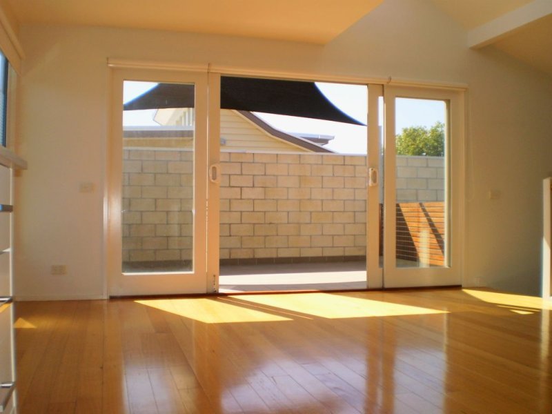 Gallery: 22 Gladstone Street
