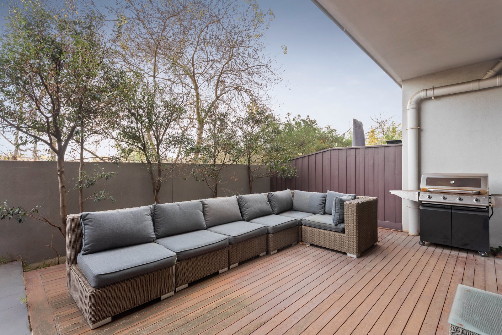 Real Estate and Property in 2/2 Gordon Street, Elsternwick, VIC