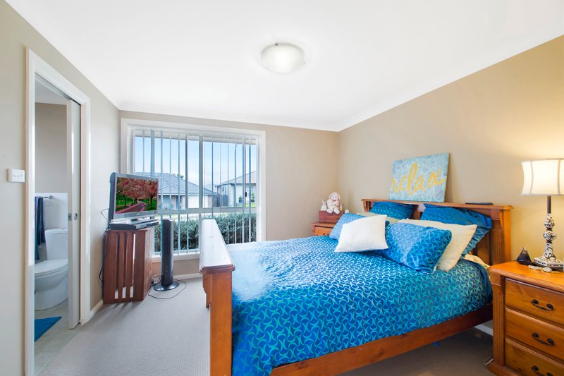 2/2 Grebe Street ABERGLASSLYN 4