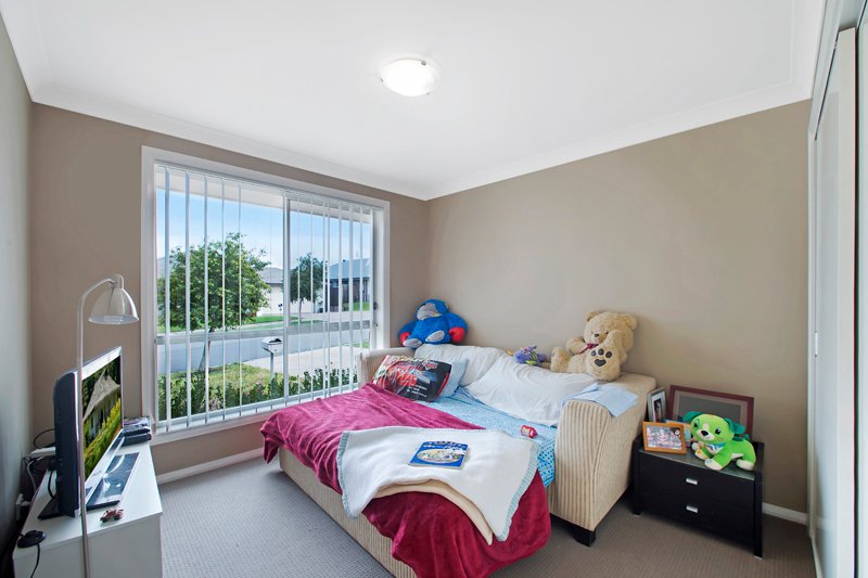 2/2 Grebe Street ABERGLASSLYN 5