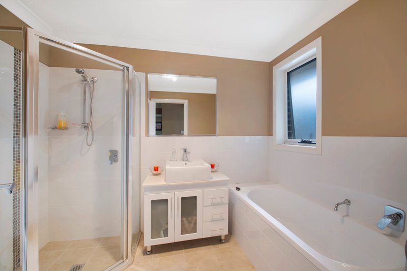 2/2 Grebe Street ABERGLASSLYN 7