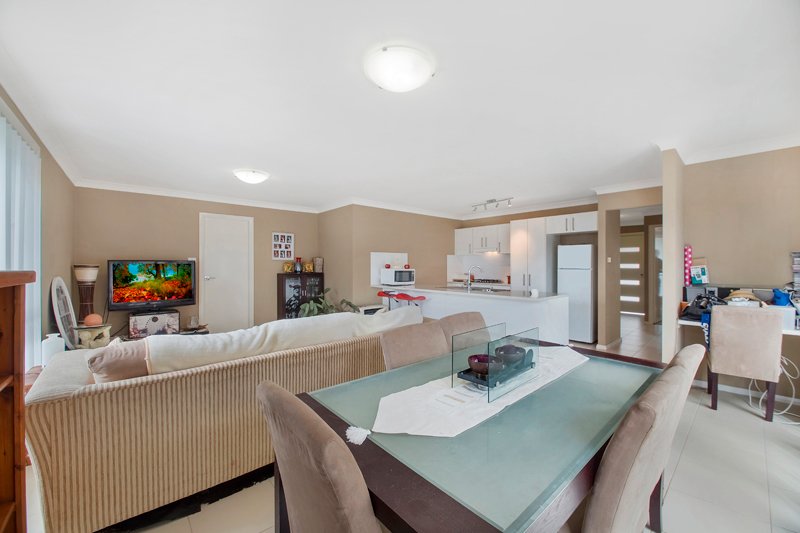 2/2 Grebe Street ABERGLASSLYN 10