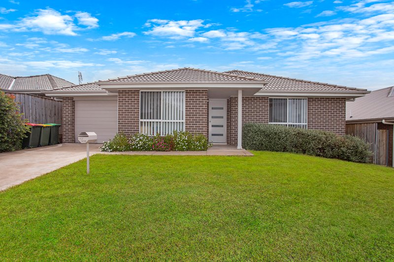 2/2 Grebe Street ABERGLASSLYN 12
