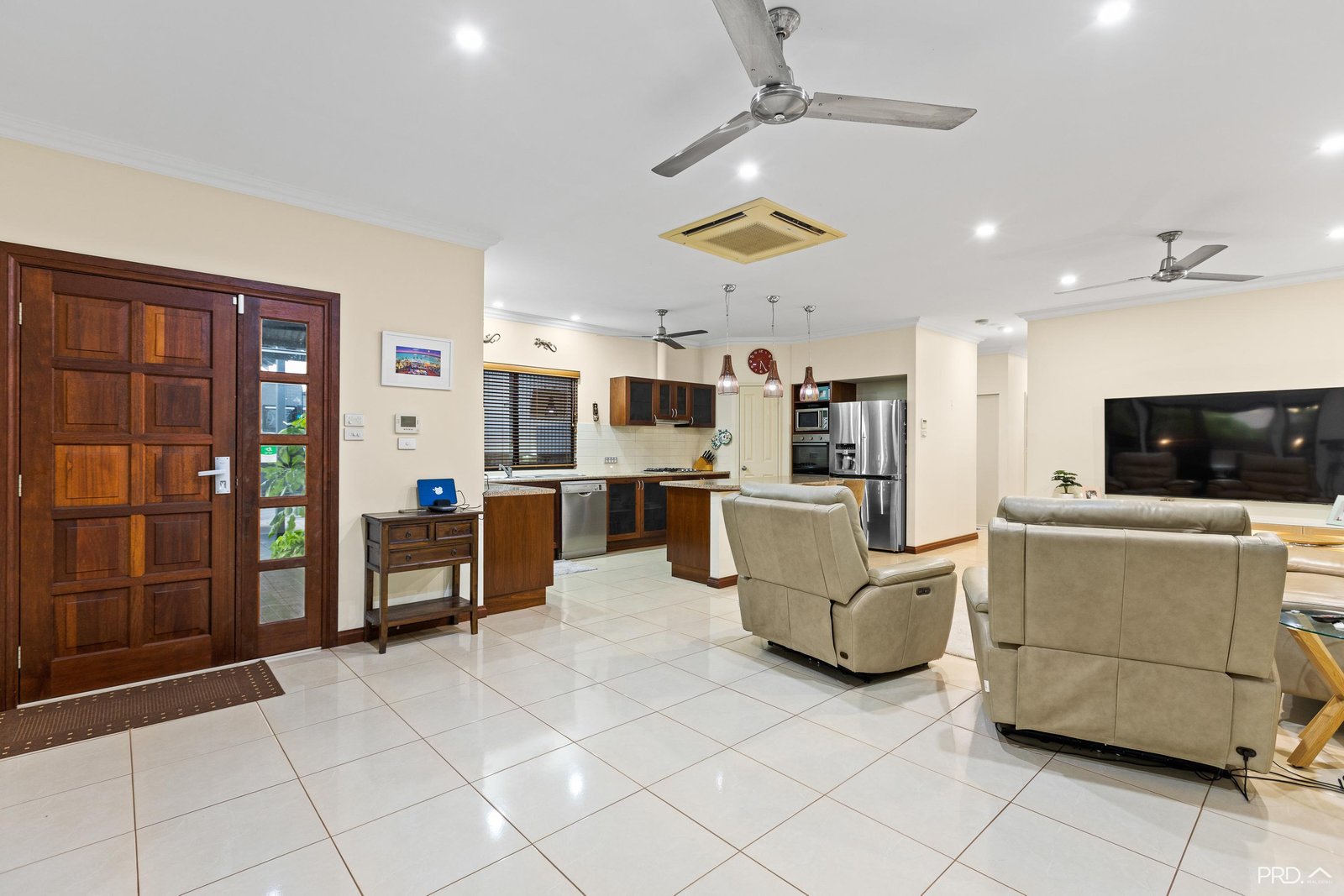 22 Gunian Boulevard CABLE BEACH 14