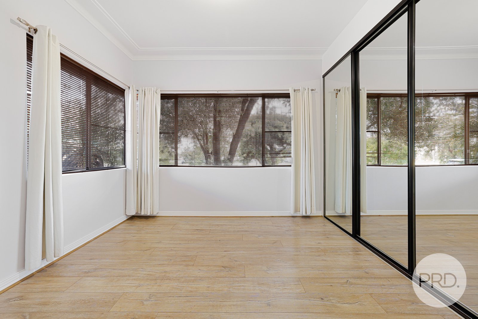 22 Gunnedah Road TAMWORTH 5