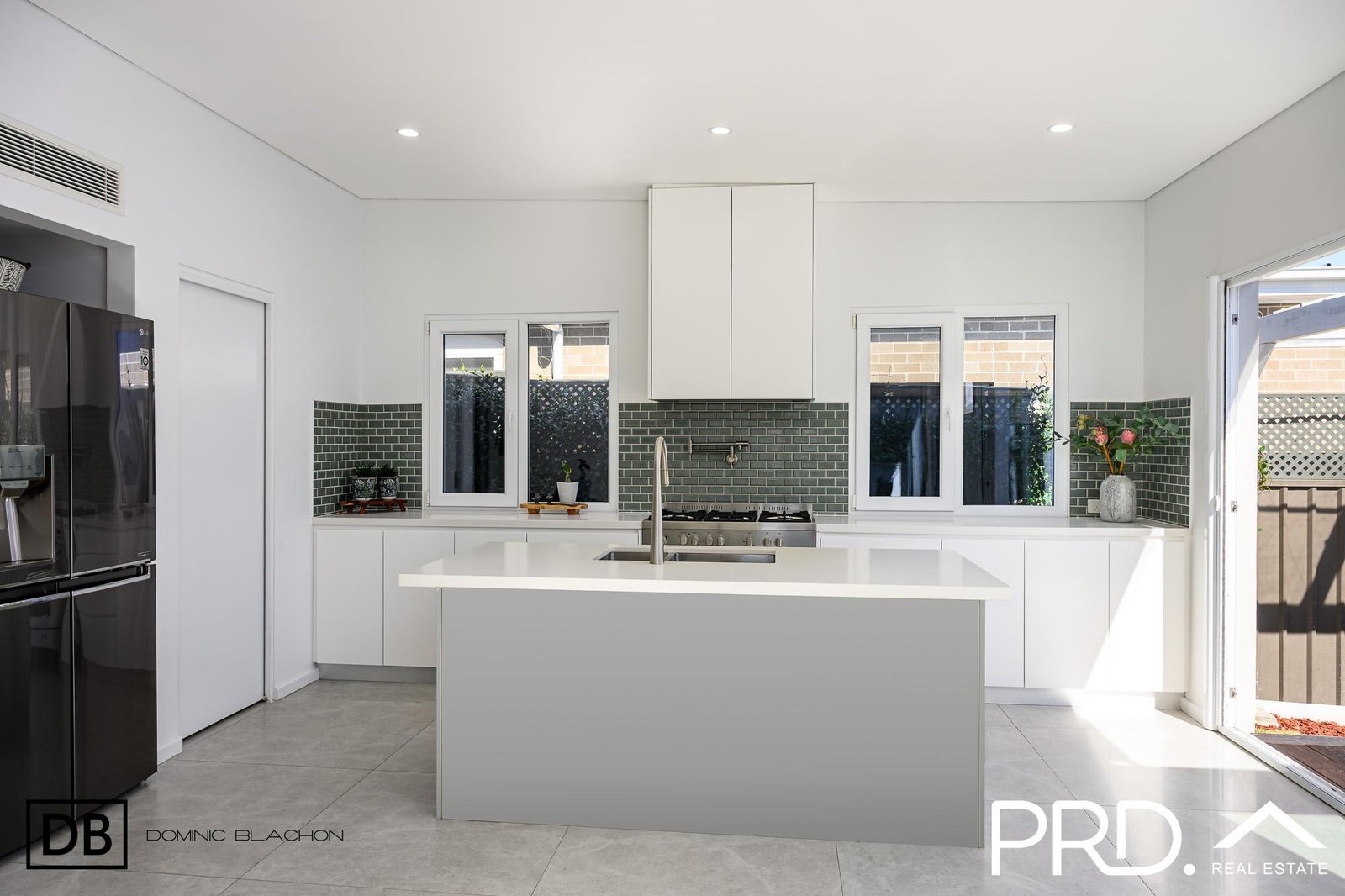 22 Harcourt Avenue EAST HILLS 4