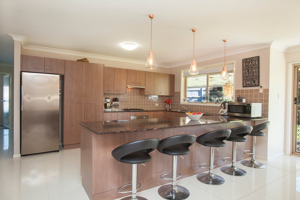22 Hibiscus Crescent ABERGLASSLYN 5