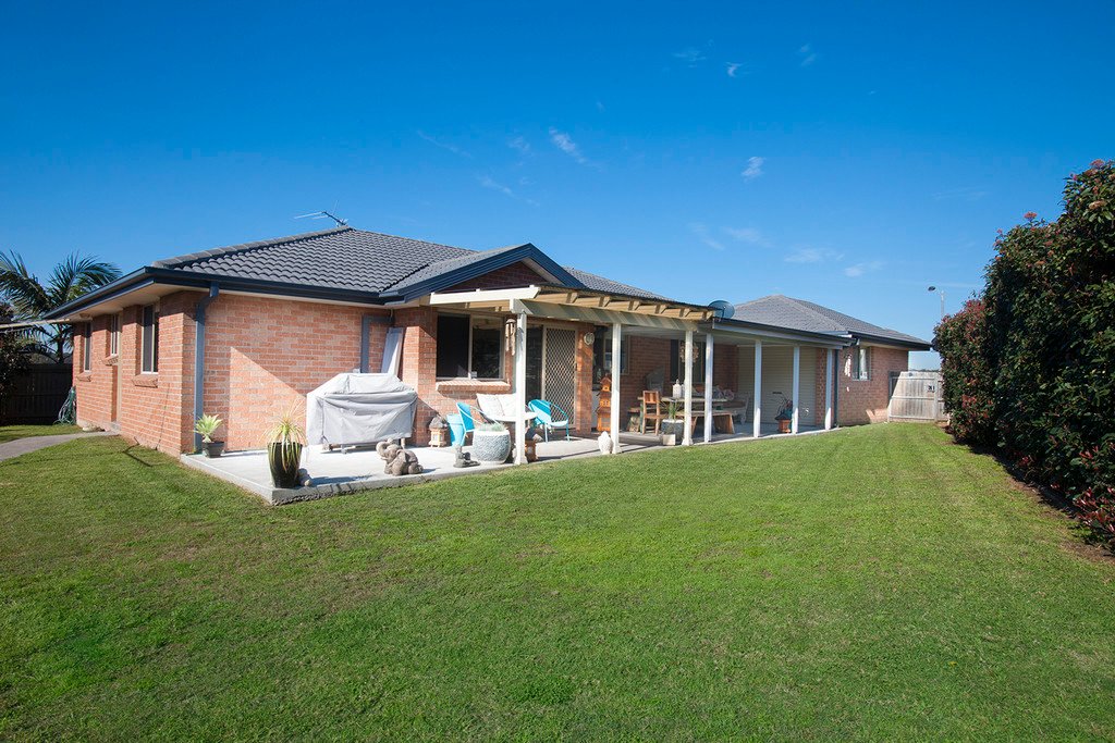 22 Hibiscus Crescent ABERGLASSLYN 14