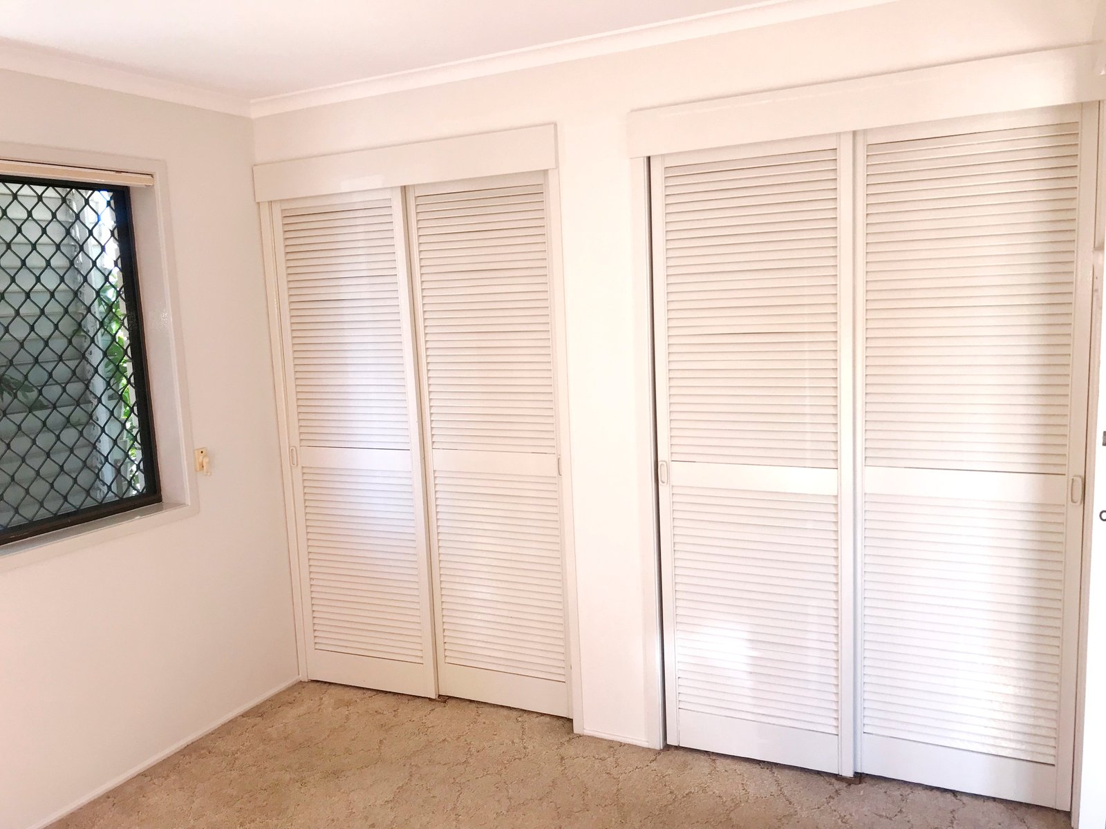 22 Hickory Avenue KIN KORA 5