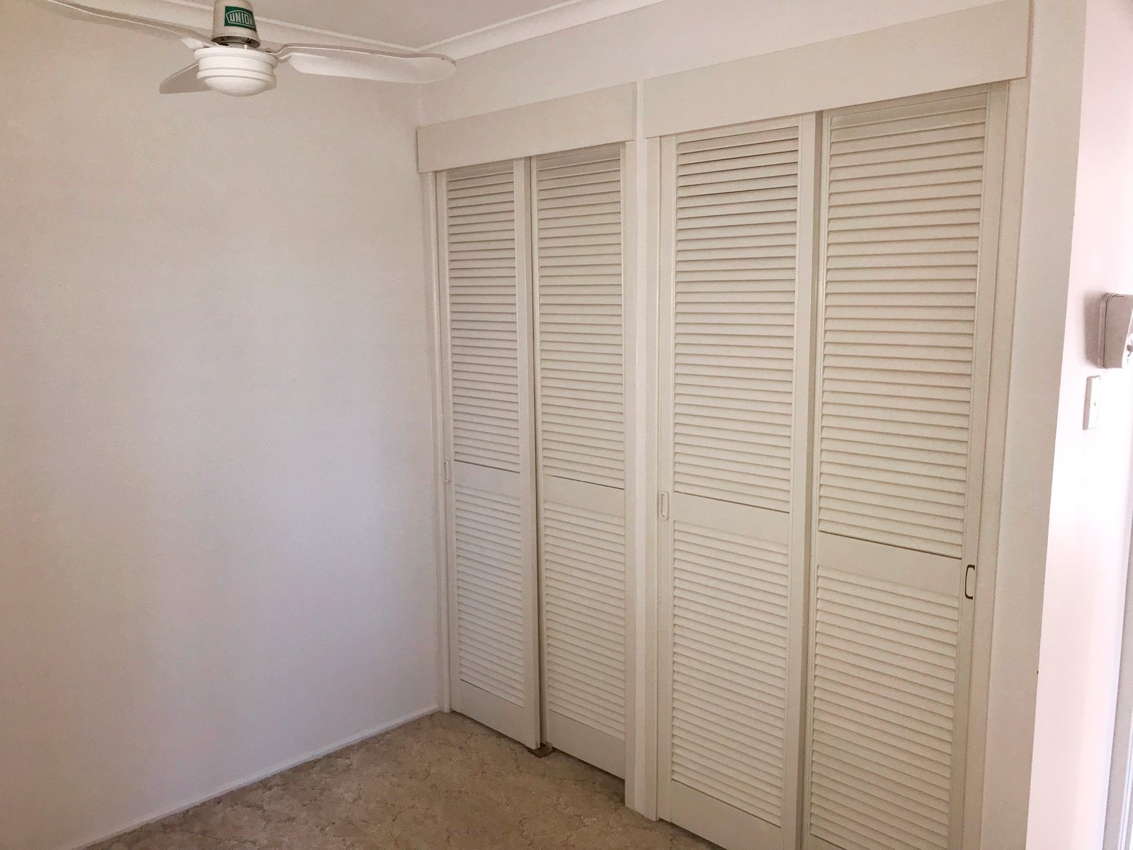 22 Hickory Avenue KIN KORA 7