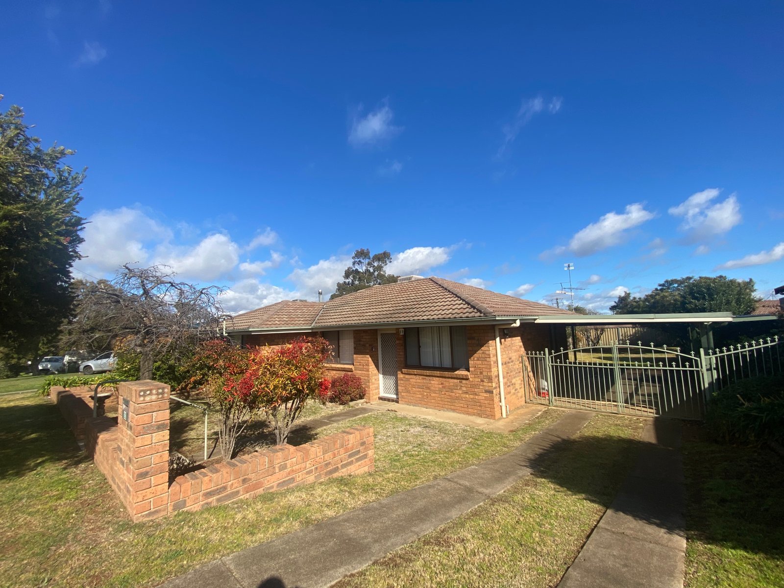 22 Higgins Lane TAMWORTH 1