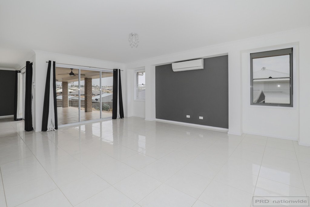 22 Hillcrest Drive GILLIESTON HEIGHTS 3