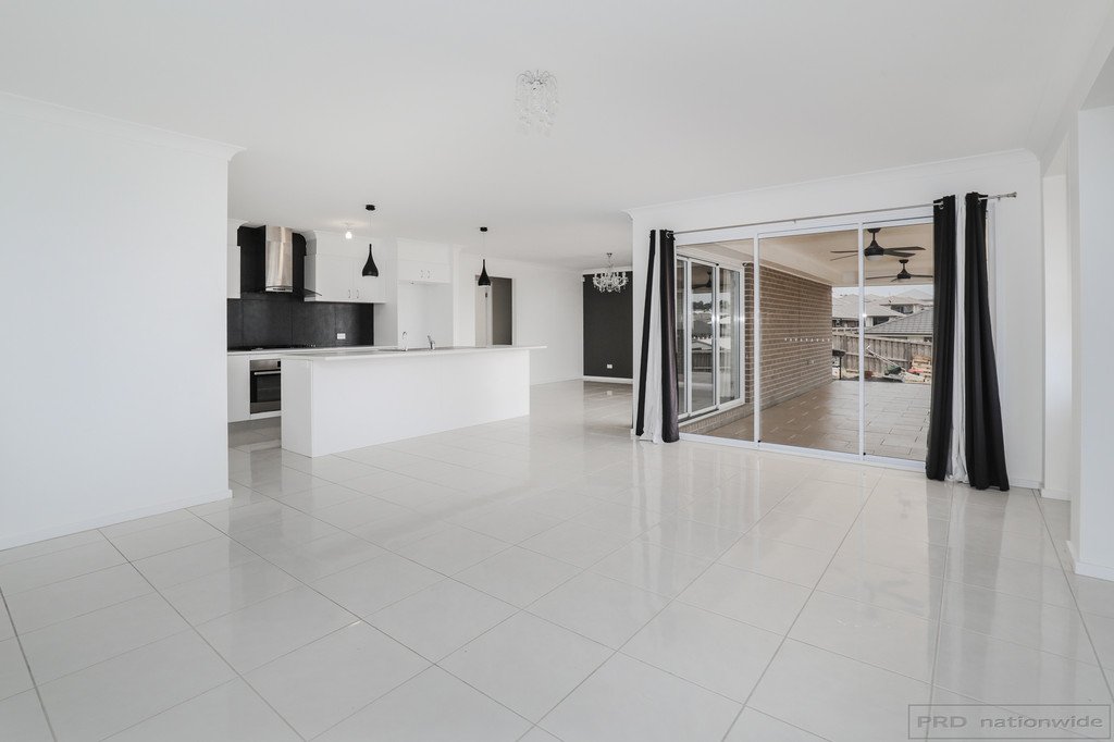 22 Hillcrest Drive GILLIESTON HEIGHTS 4