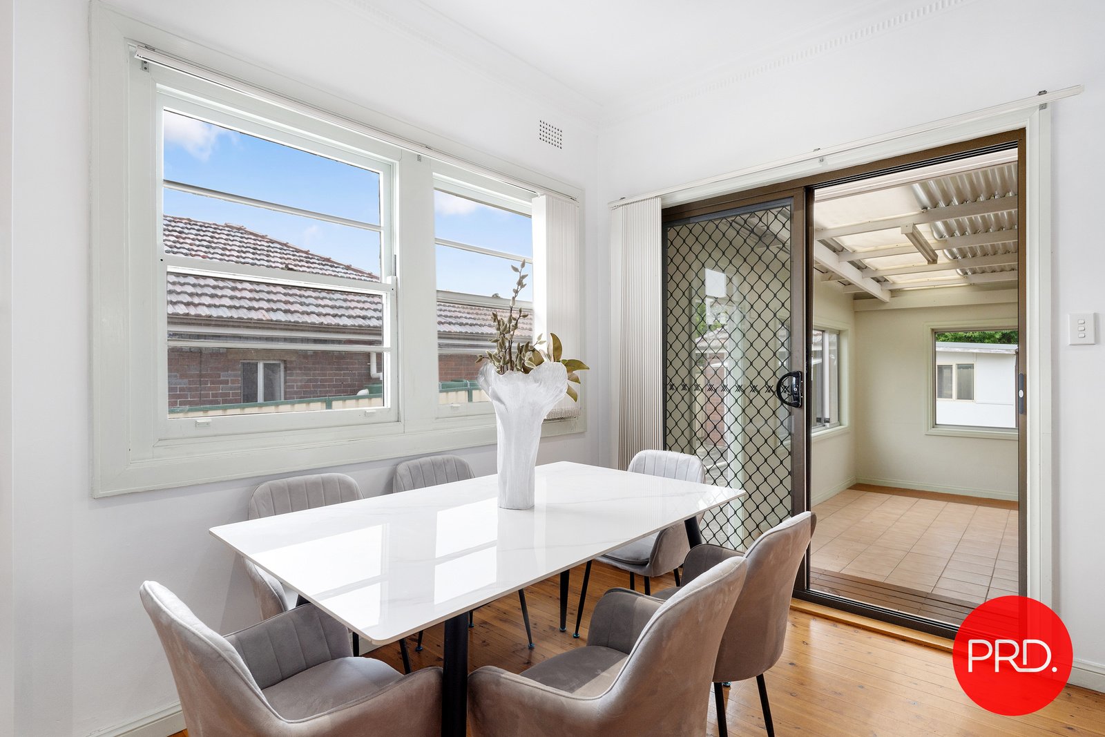 22 Hillpine Avenue KOGARAH 5