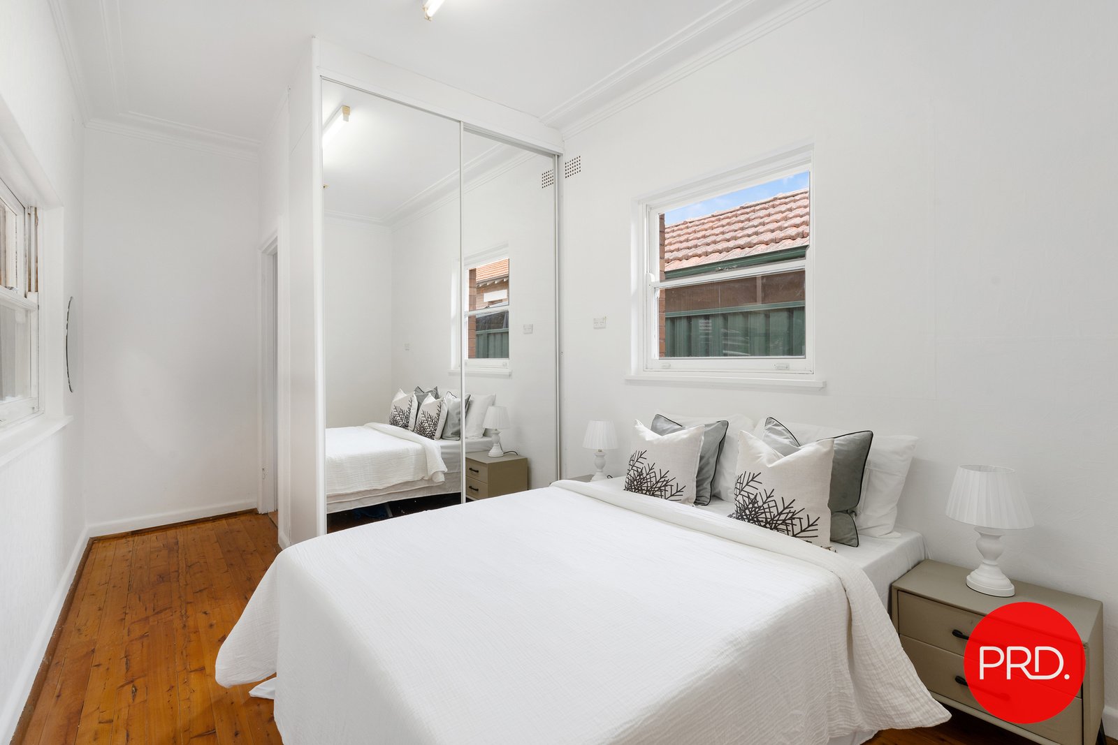 22 Hillpine Avenue KOGARAH 8