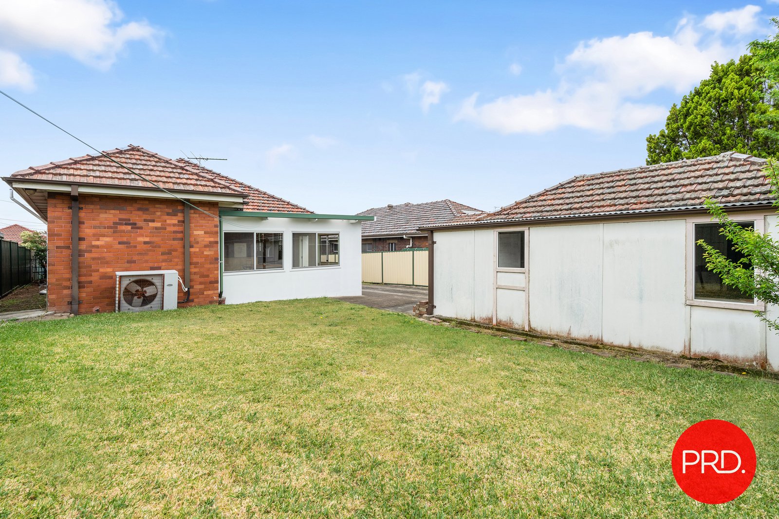 22 Hillpine Avenue KOGARAH 12