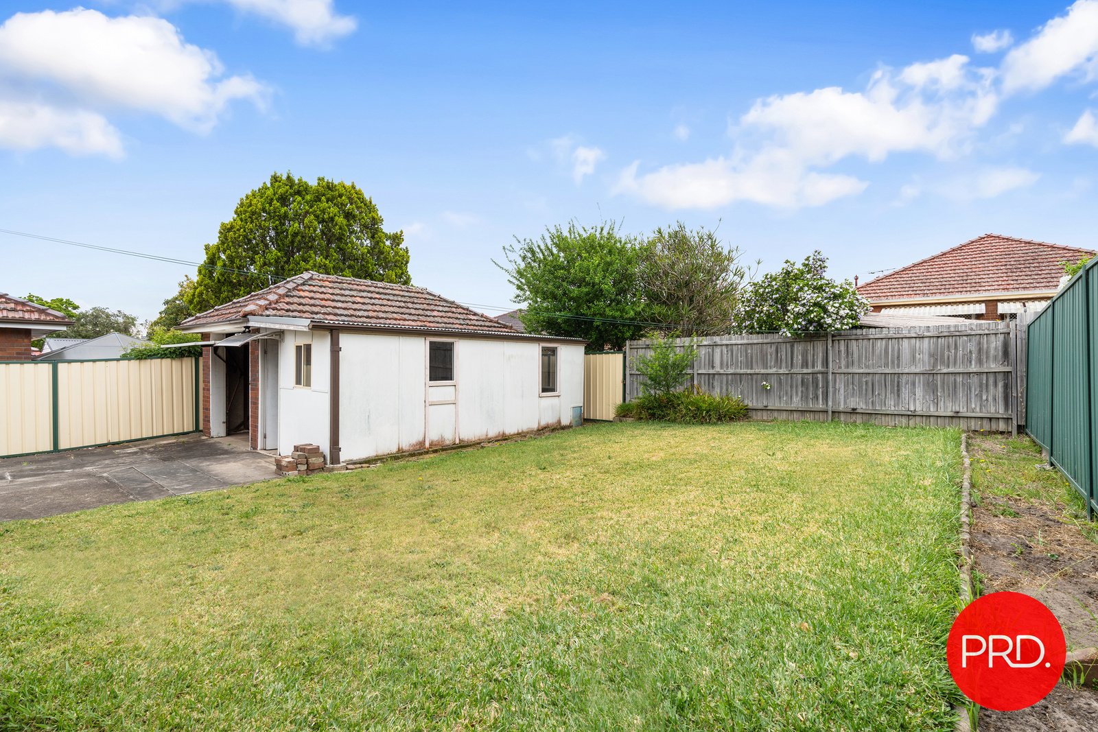 22 Hillpine Avenue KOGARAH 13