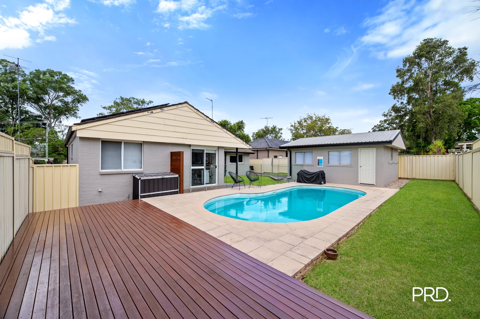 22 Hillview Avenue SOUTH PENRITH 11