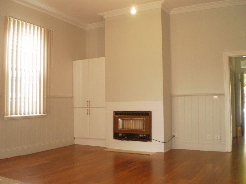 Gallery: 22 Hobbs Street