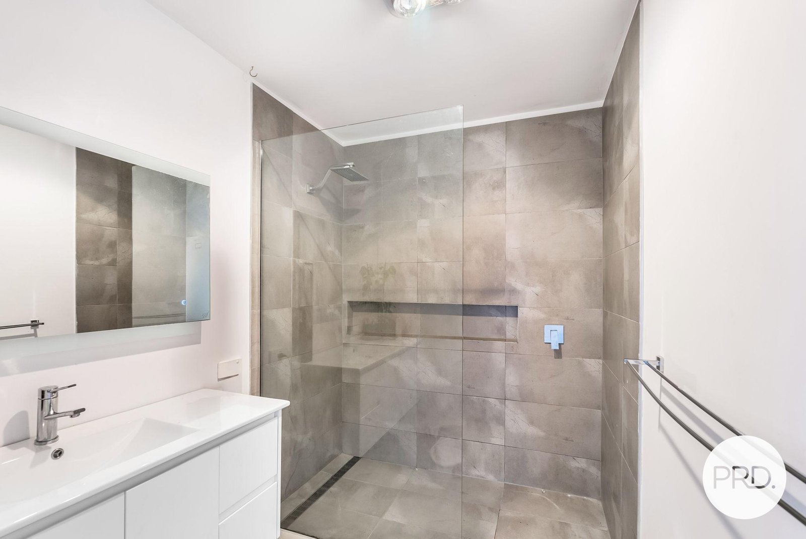 22 Holloway Drive HERDSMANS COVE 9