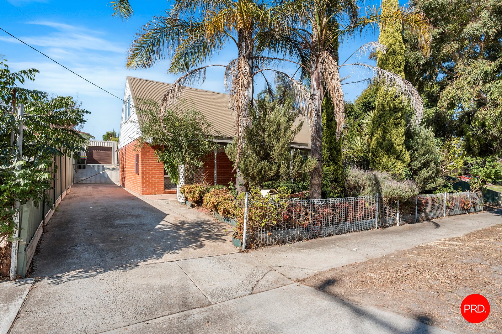 22 Holmes Road NORTH BENDIGO 1