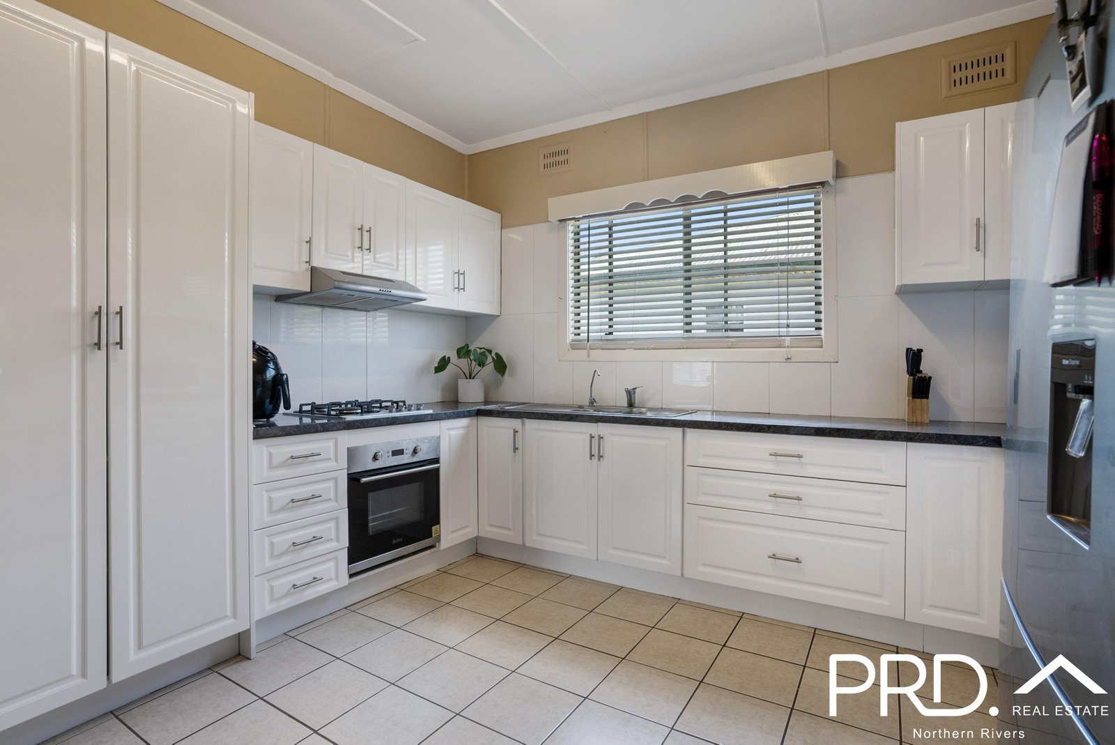 22 Hotham Street CASINO 11