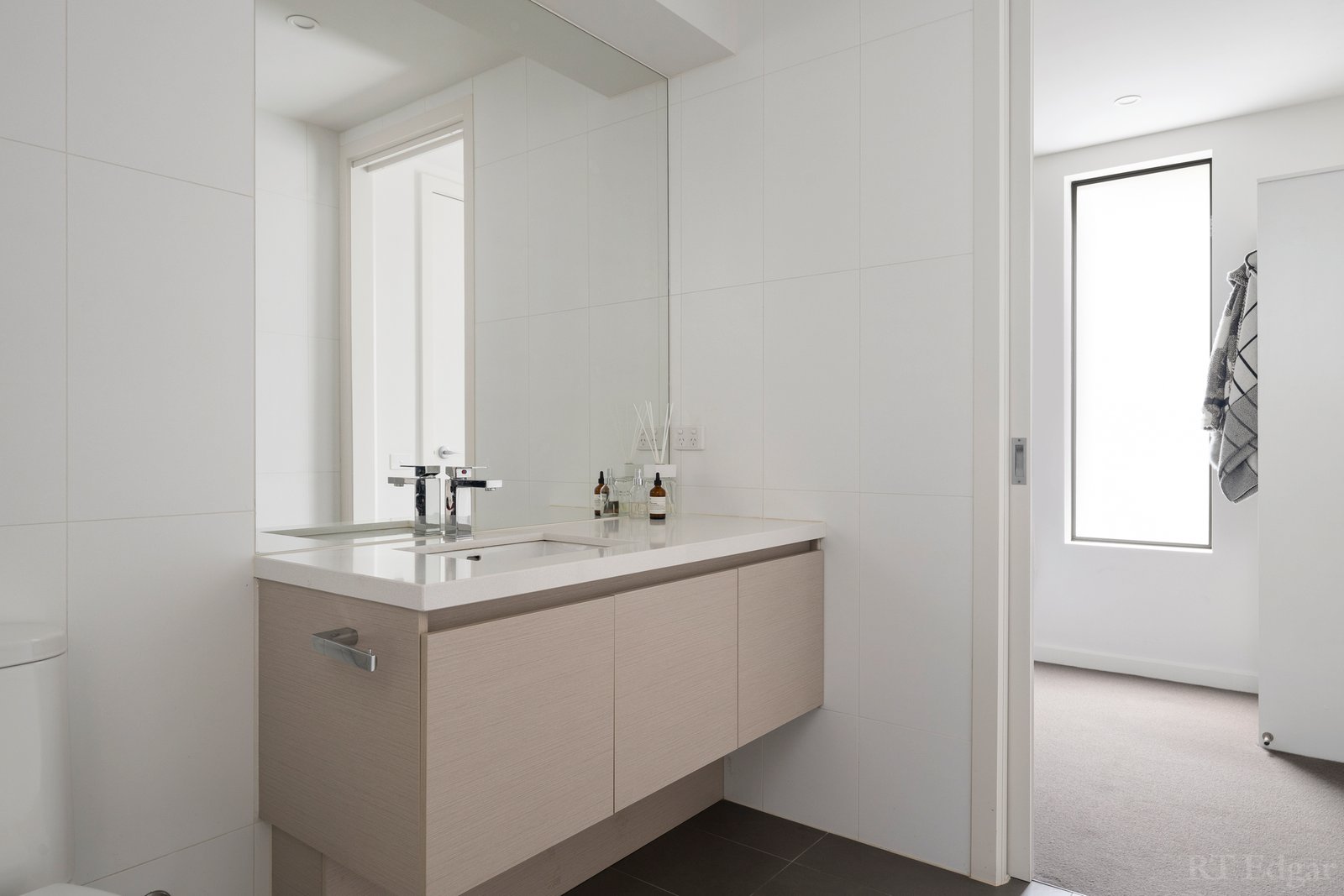 Real Estate and Property in 2/2 Howell Street, Brighton East, VIC