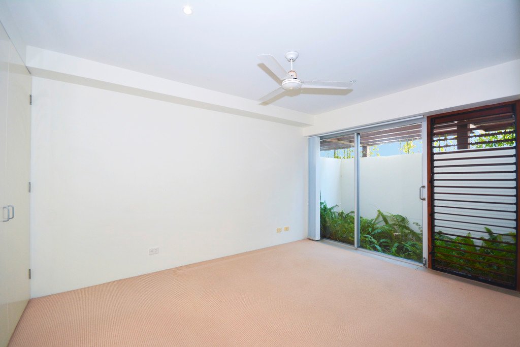 2/2 Hungerford Lane KINGSCLIFF 8