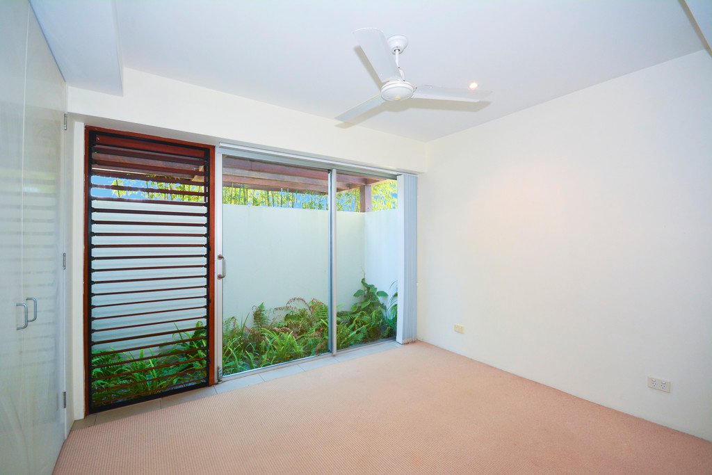 2/2 Hungerford Lane KINGSCLIFF 9