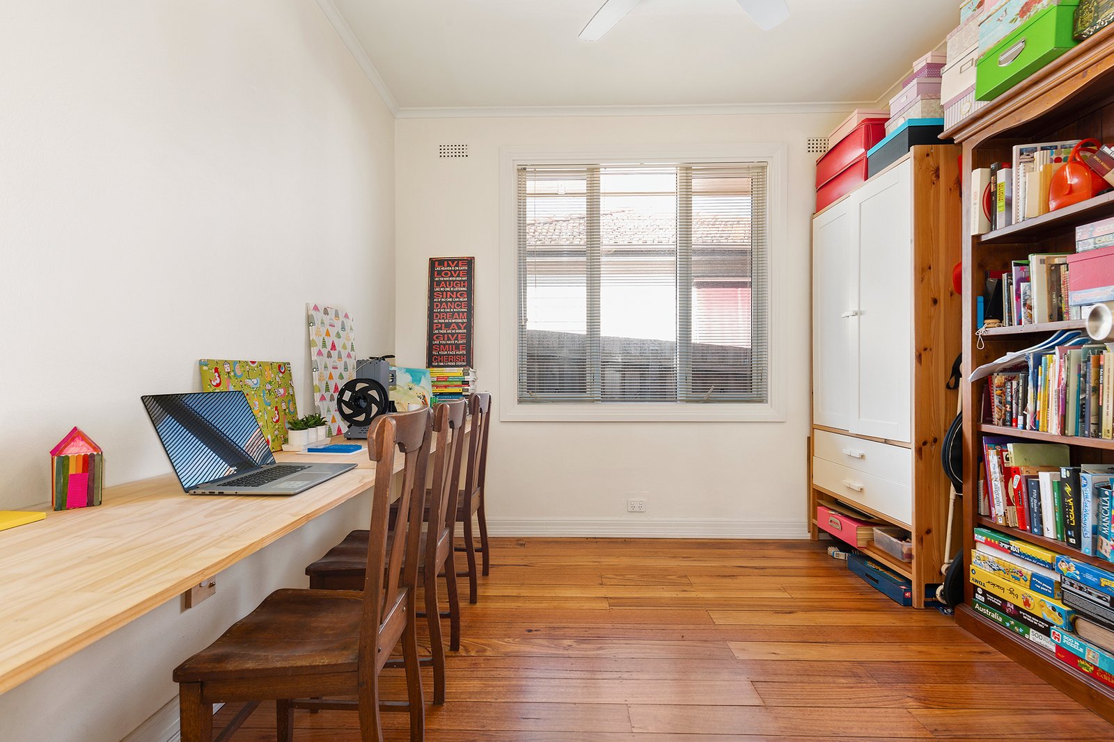 Gallery: 22 Hutchinson Street