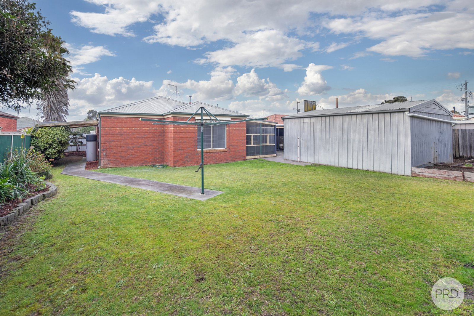 22 James Drive DELACOMBE 14