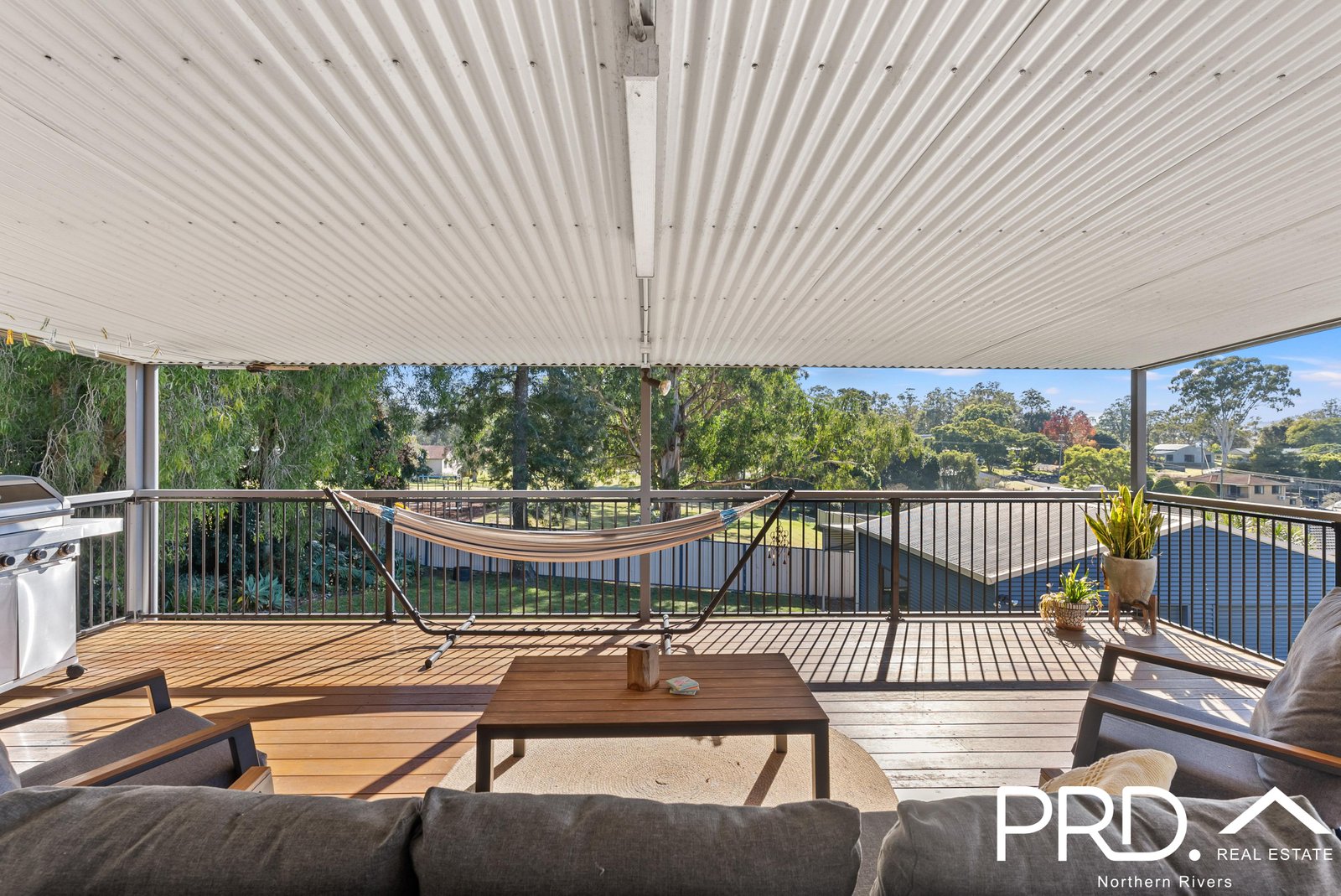 22 James Street GENEVA 8