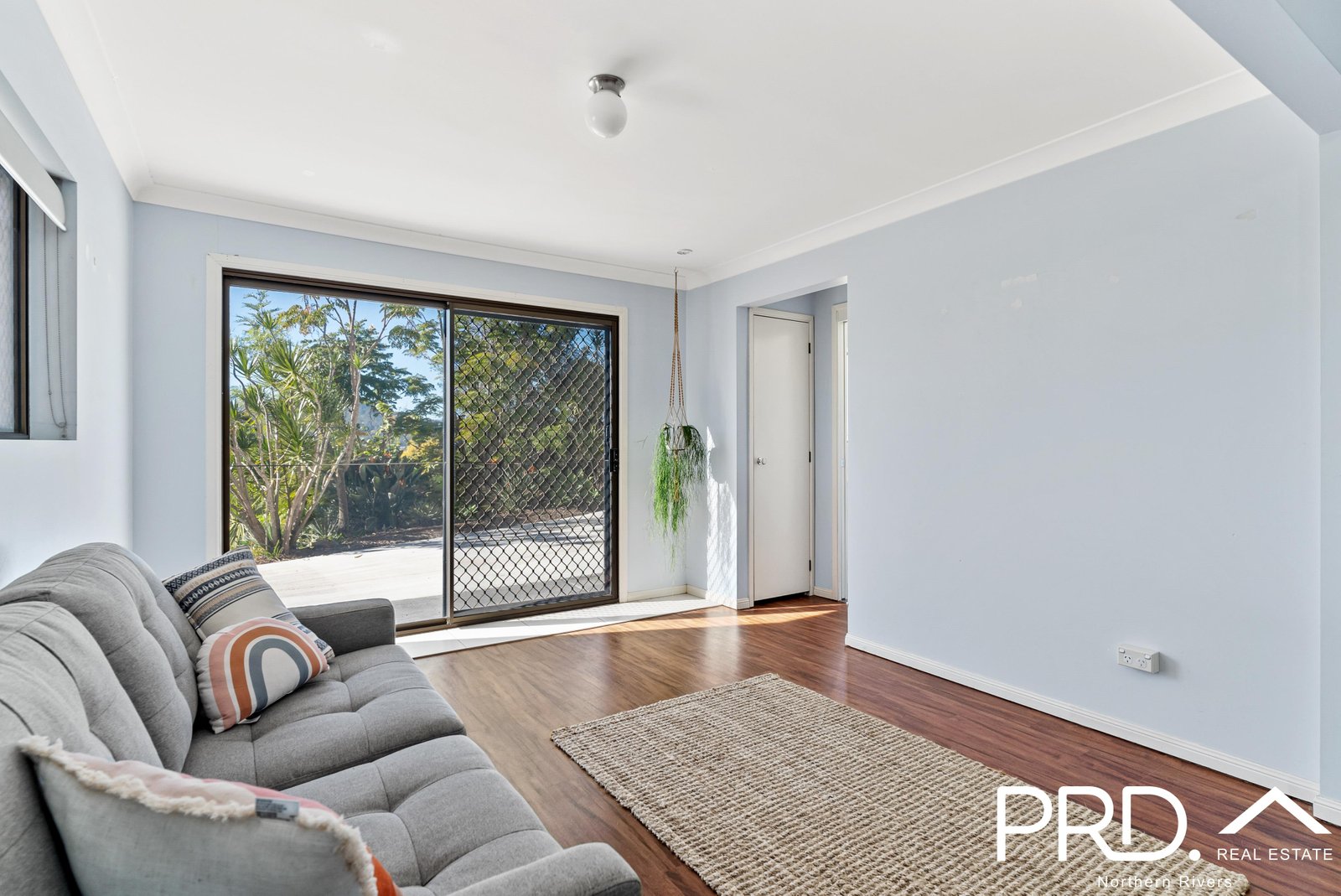 22 James Street GENEVA 21