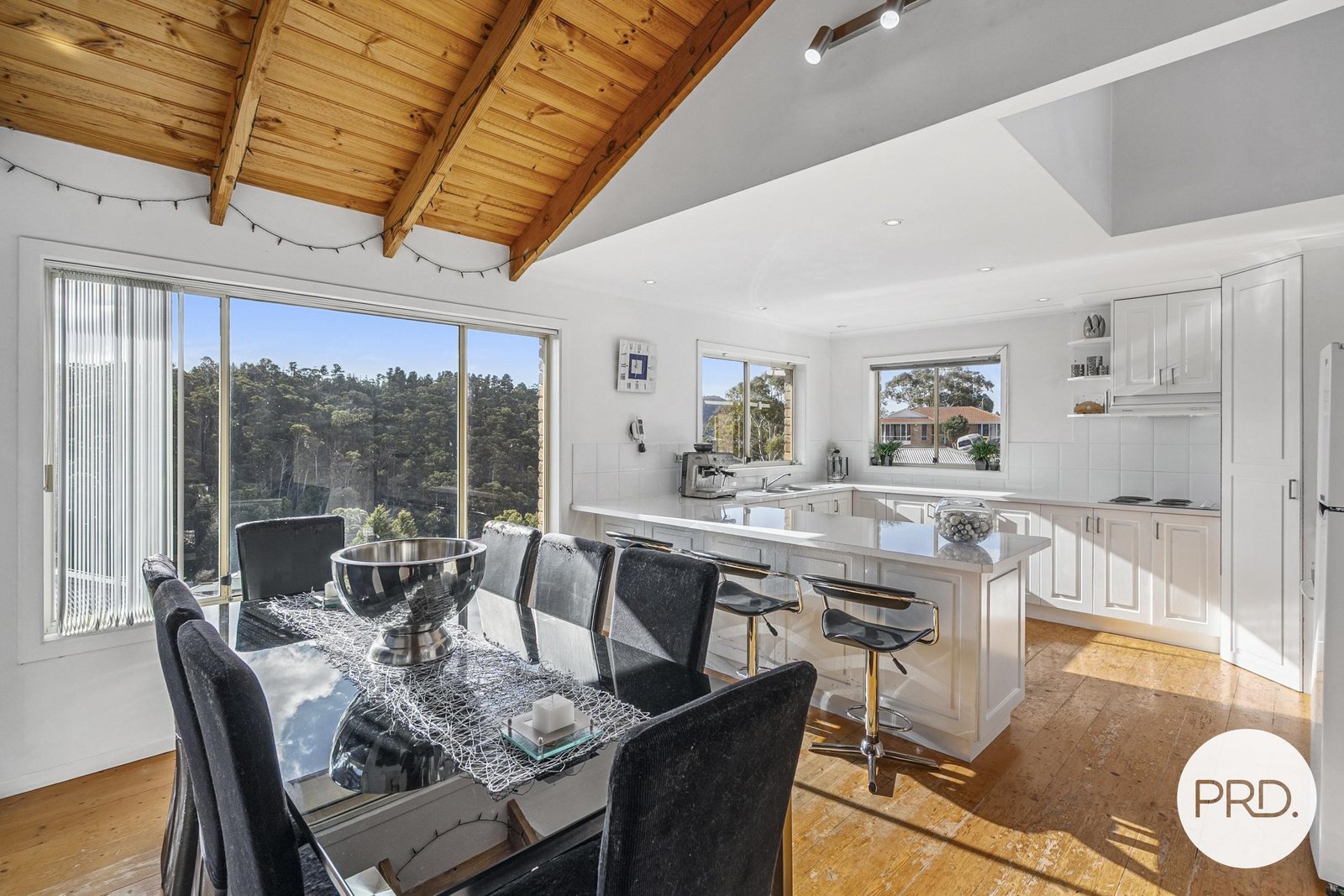 22 Jasanda Drive MONTROSE 8