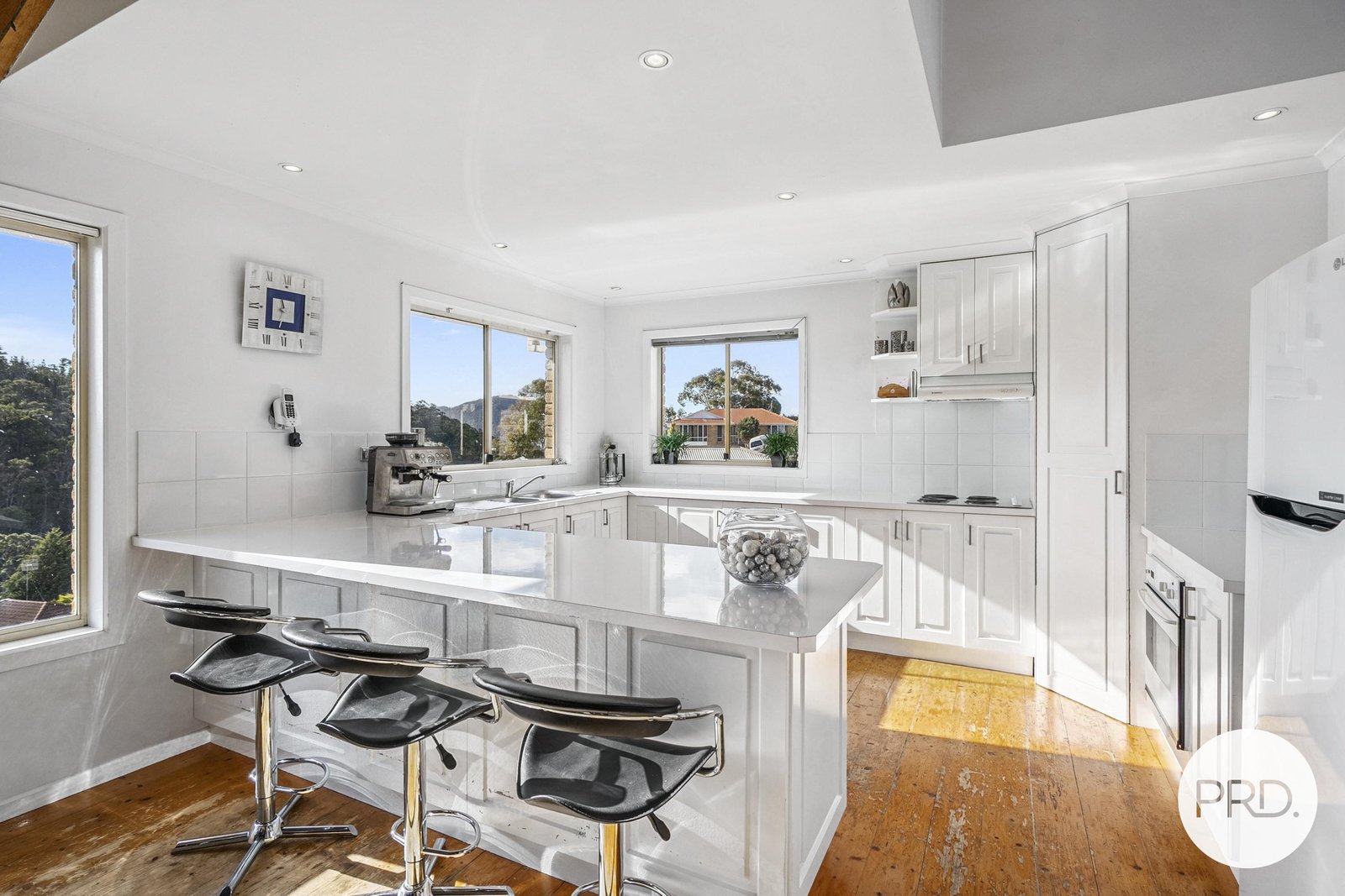 22 Jasanda Drive MONTROSE 9