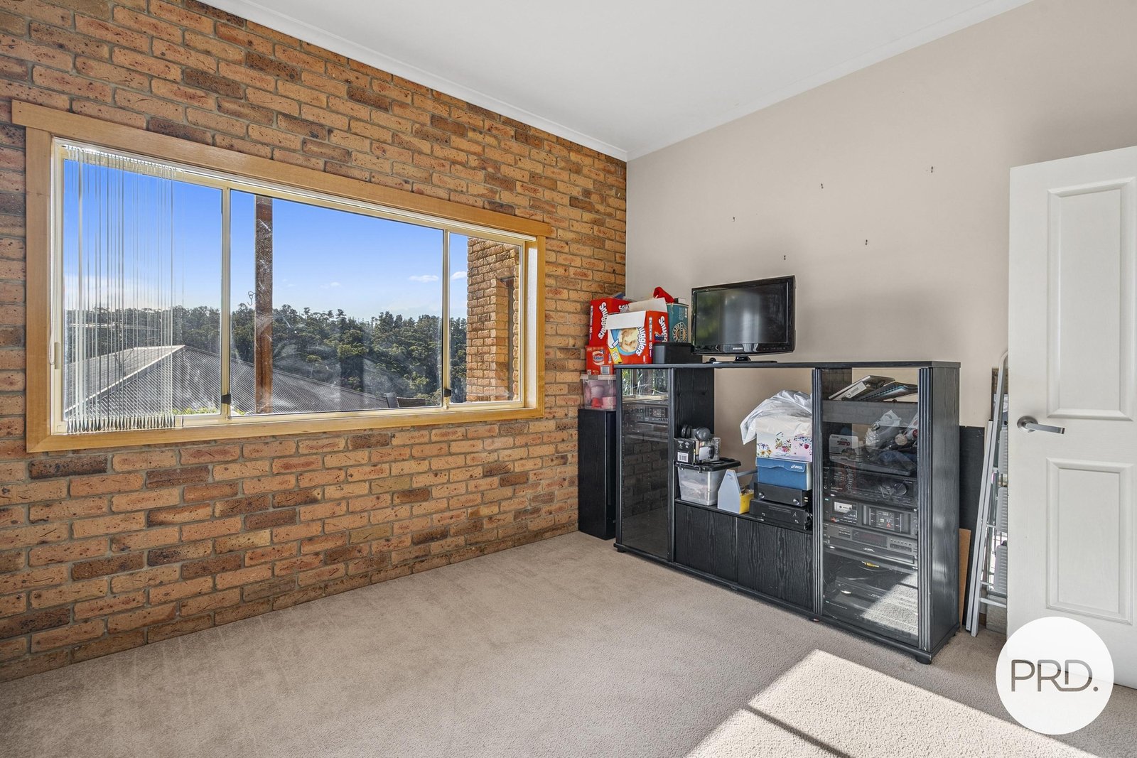 22 Jasanda Drive MONTROSE 21
