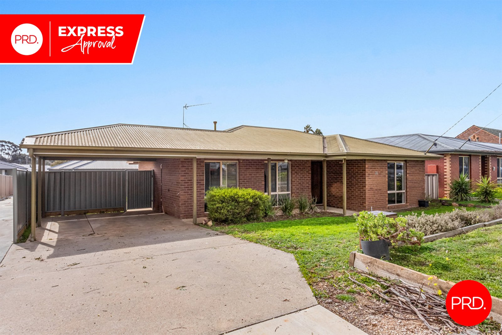 22 John St  KANGAROO FLAT 1