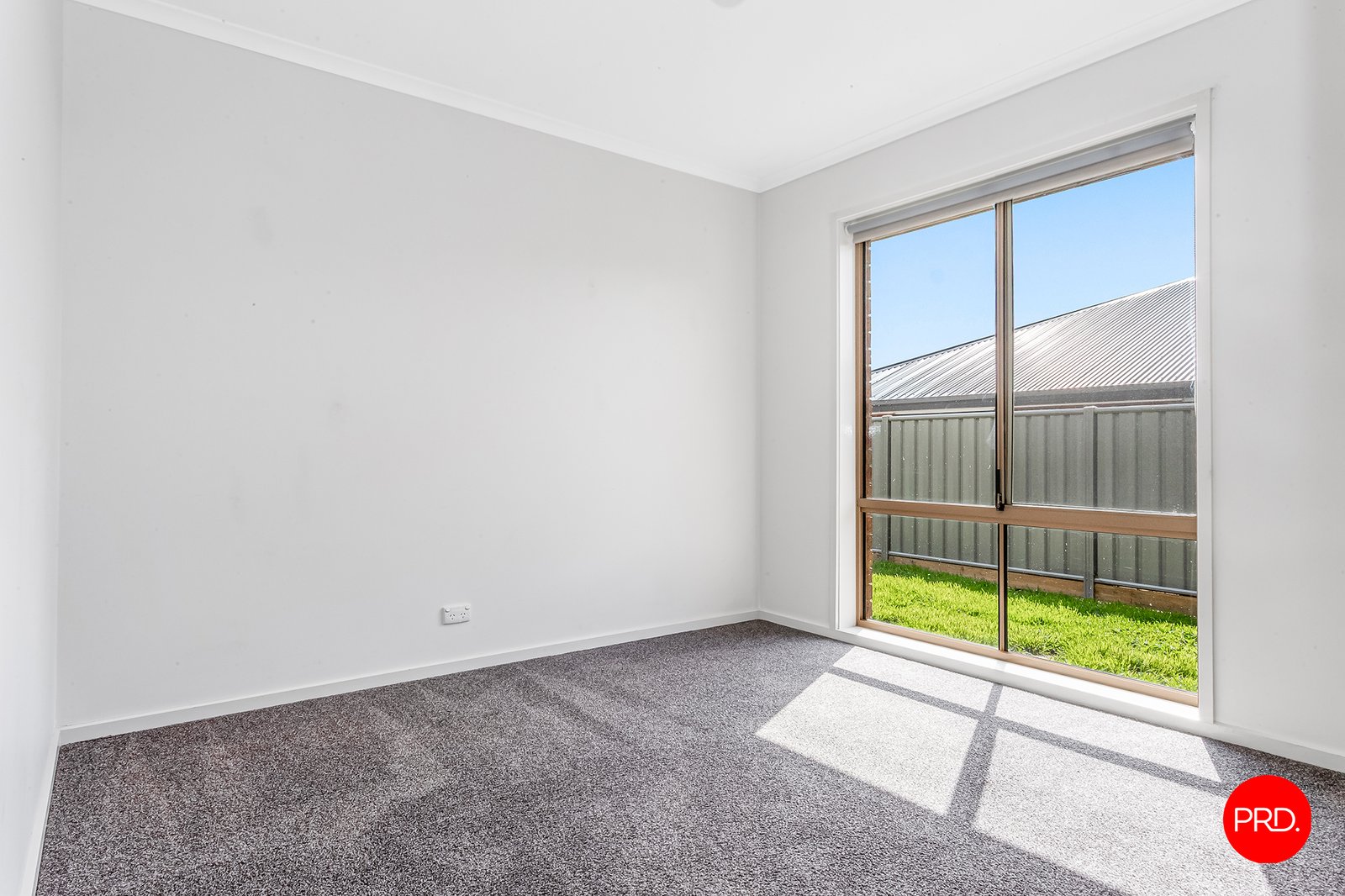 22 John St  KANGAROO FLAT 8
