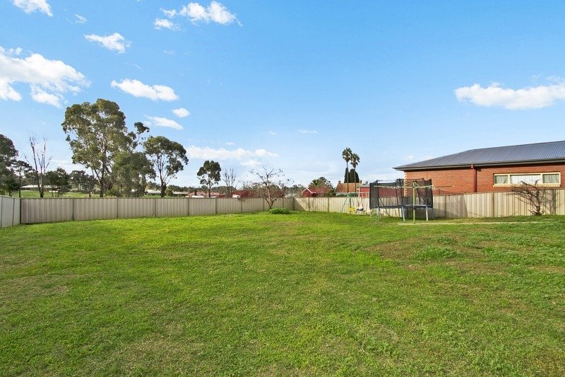 22 John Street KANGAROO FLAT 11