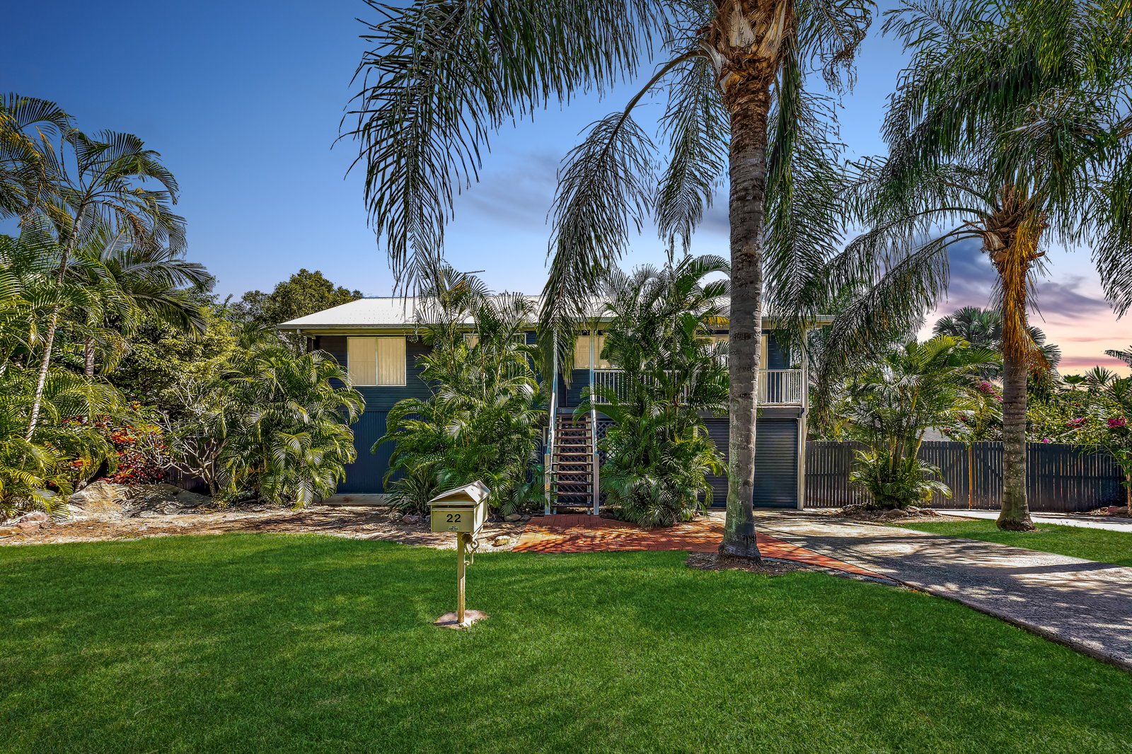 22 Jones Road CANNONVALE 3