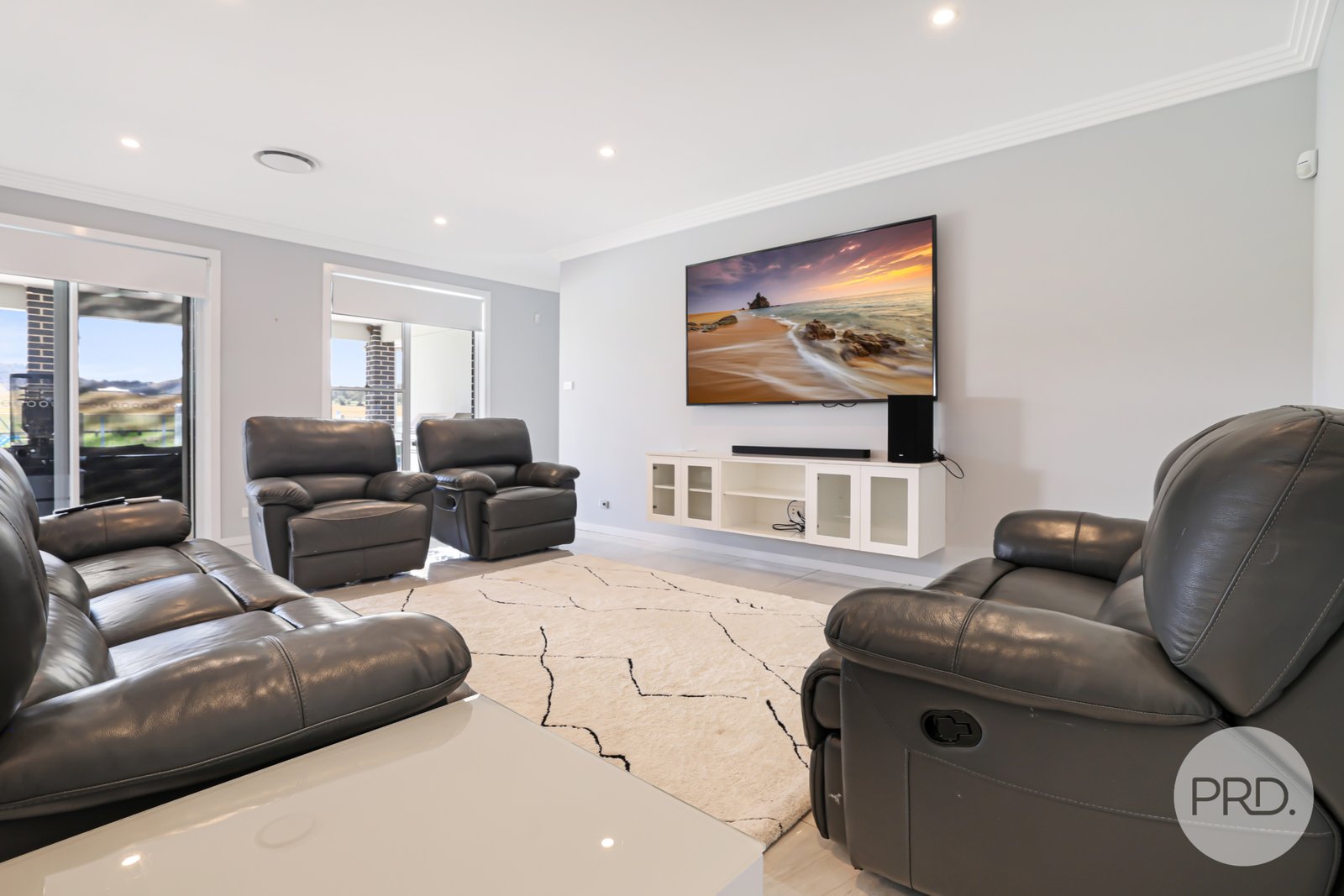 22 Jubata Drive TAMWORTH 10