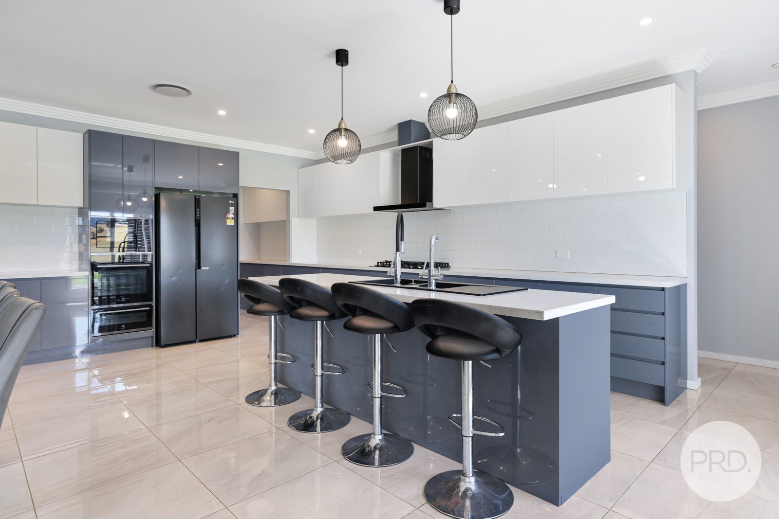 22 Jubata Drive TAMWORTH 20