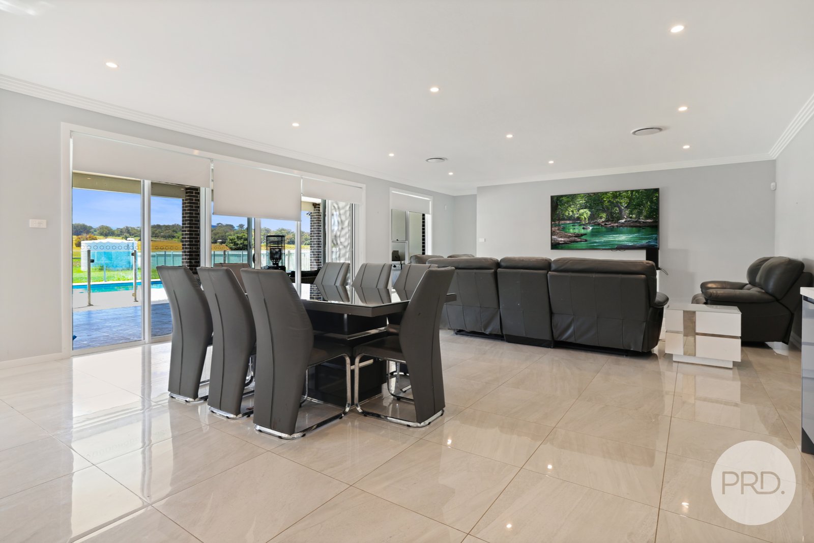 22 Jubata Drive TAMWORTH 21