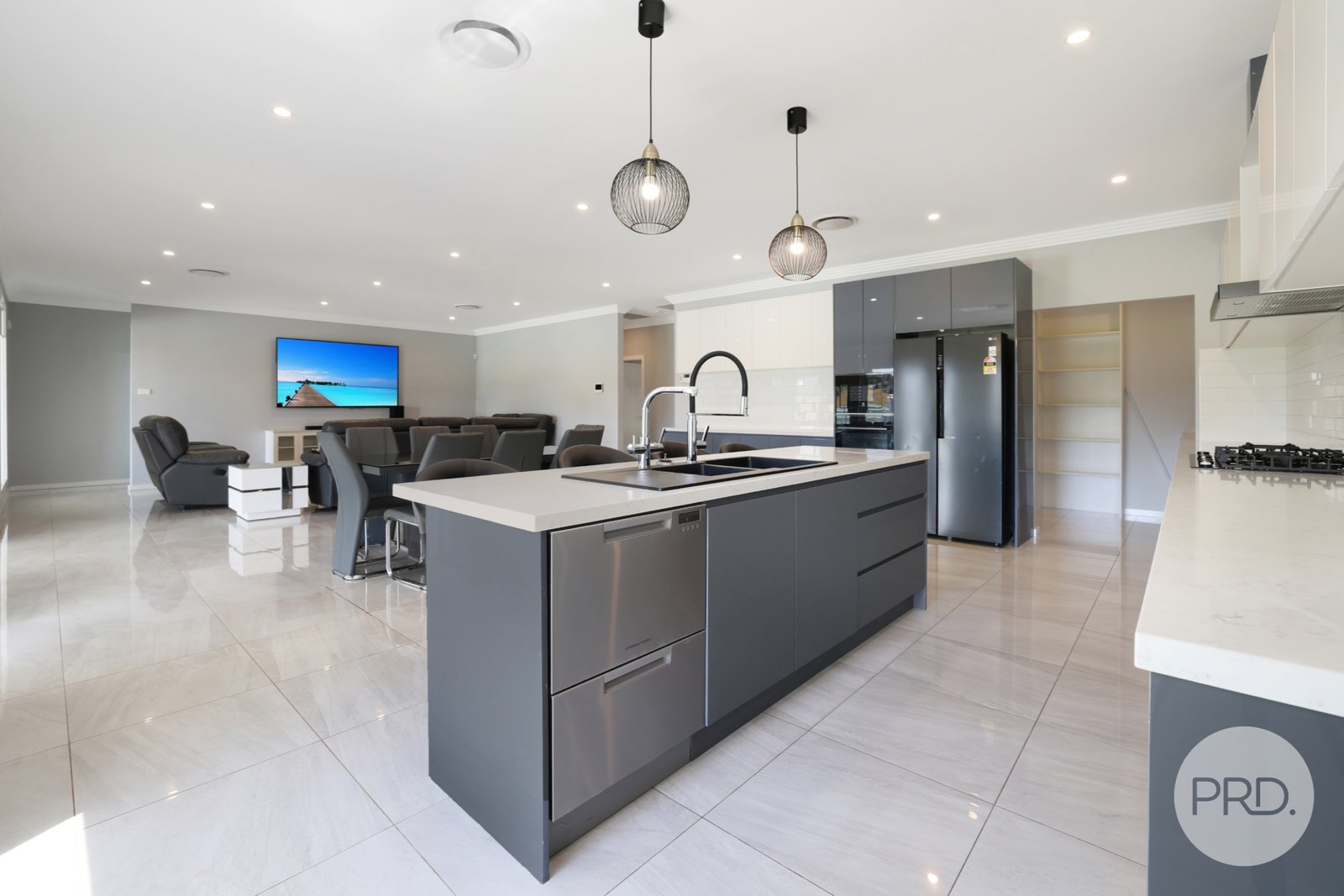 22 Jubata Drive TAMWORTH 22