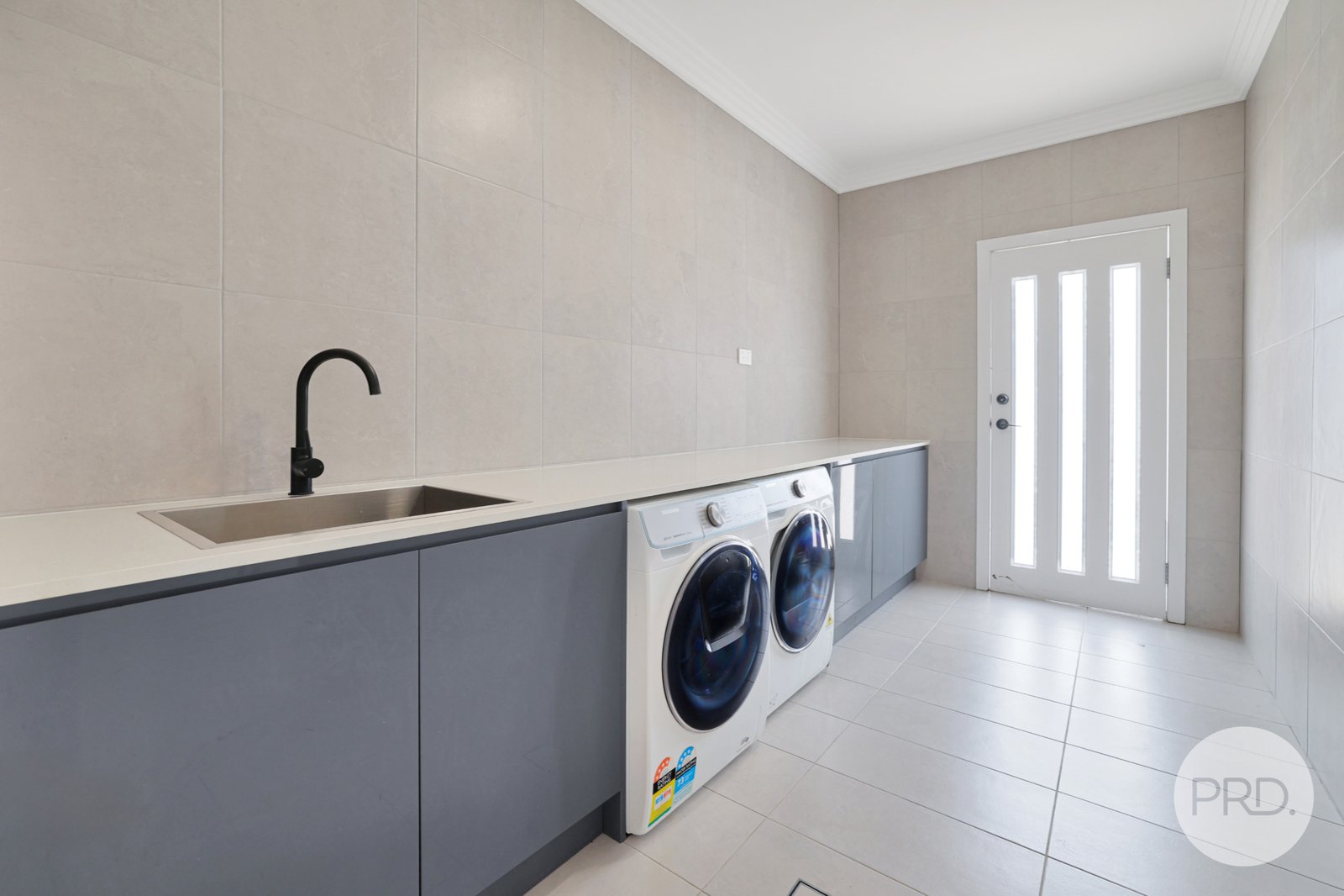 22 Jubata Drive TAMWORTH 25