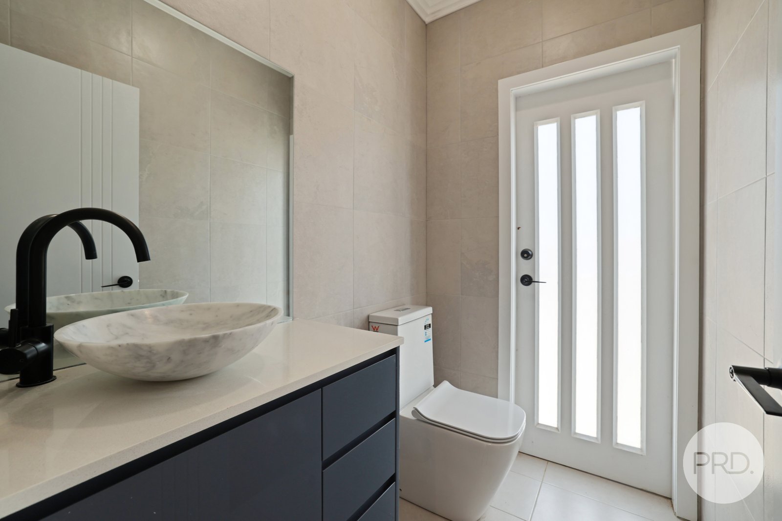 22 Jubata Drive TAMWORTH 26